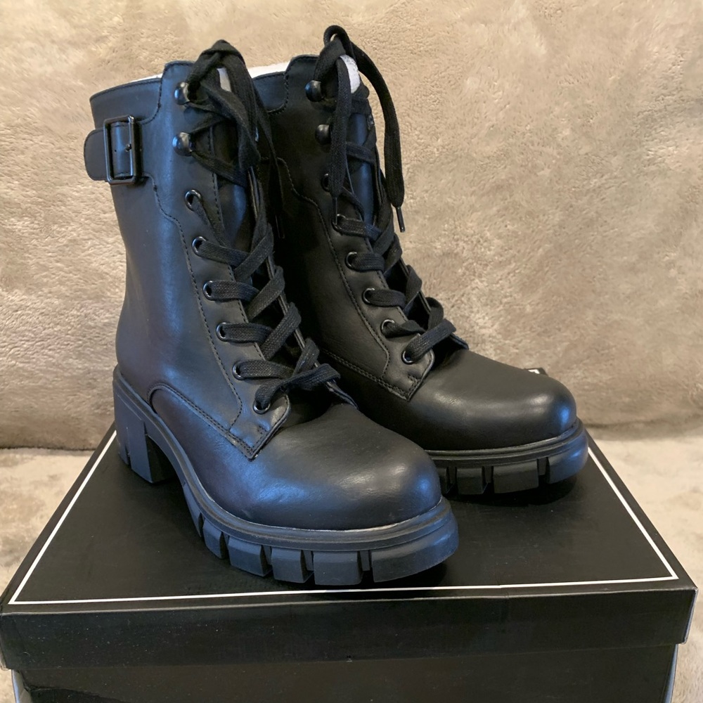 Mia Thassie Boots